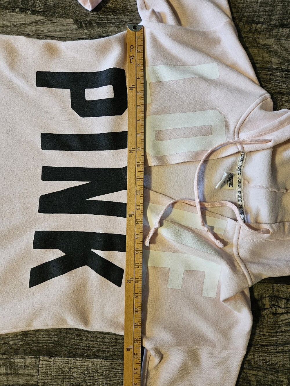 EUC VS Pink Pullover Hooded Sweatshirt Lt Pink/blk Size Medium - Picture 4 of 5
